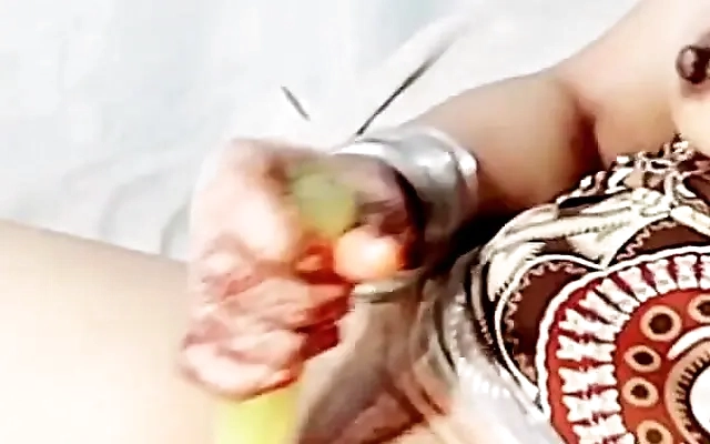 Double handjob during a threesome kiss
