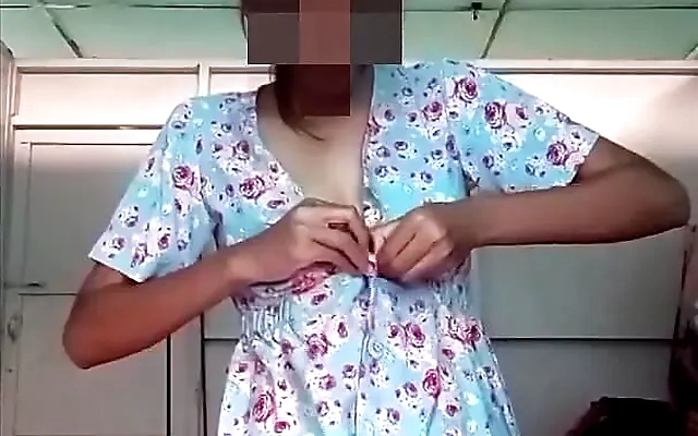 Desi couple hot fuck leads to creampie in tight wet Indian pussy