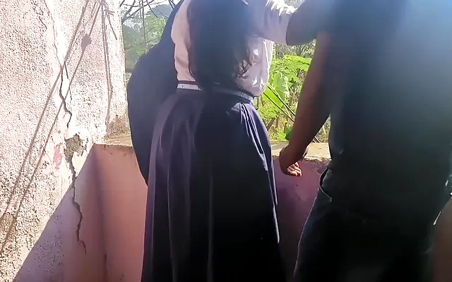 Putaria com a novinha safada que deu muito cu e gozou na Dp