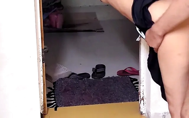 follandome a mi compa&ntilde;era de cuarto de enormes tetas - Zeus White & RosxanaGutierrez