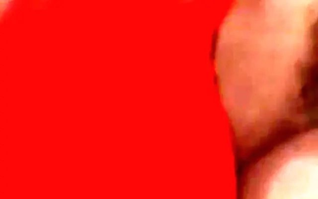 Tinder Date Removes Condom and Gets an Accidental Creampie