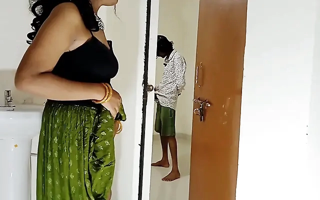 Vloog Essa Morena Tatuou a Bunda e Fez a Tatuagem Igual da Cantora Anita