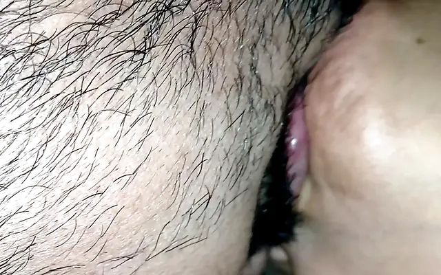 Gozando na garganta da novinha gulosa Debora Prado que fez um boquete profundo no meu pau grande e cavalgou gostoso