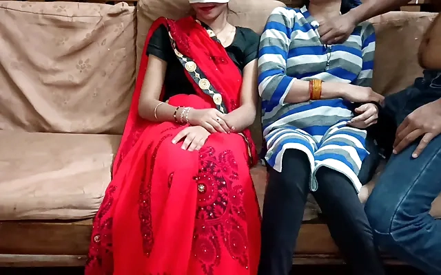 Desi Step Sister Ne apne bhae ka Bada Sa Lund Muh Me leti hai Public Garden Me Hindi Audio
