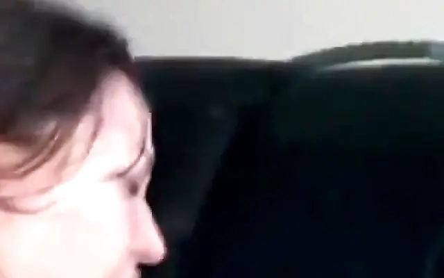 apuesto el culo de mi novia con mi mejor amigo y ellos terminan follando