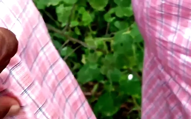 Mature woman sibani showing nude body and doing masterbation