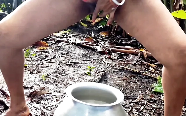 Guys finger fuck her massive pussy and lick her hard until she orgasms