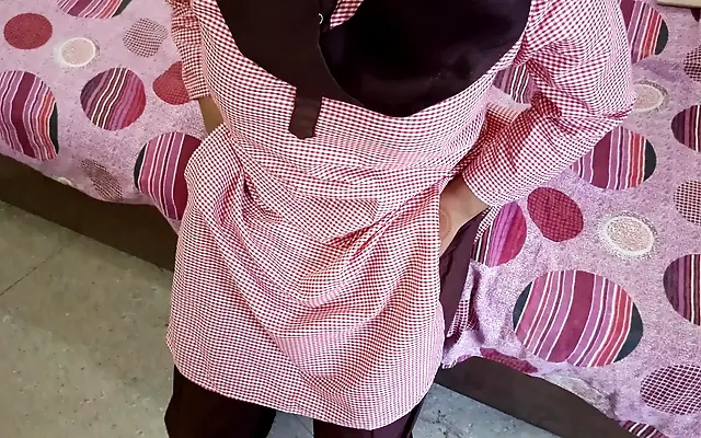 A pretty Chinese girl, Rina likes to have hard sex with her lover.