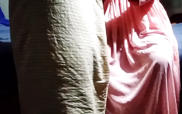 A strange Living together life with my ex-girlfriend who suddenly moved into my room - Free1