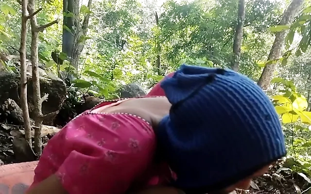 Desi Village Bhabhi Enjoys Passionate Sex with Her Husband &ndash; Real Rural Couple Romance