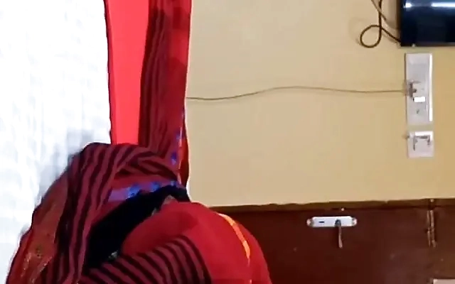 Lonely Indian Housewife Fingers Herself On Sofa ️