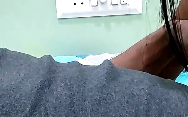 Nooo, le metio su verga a la empleada en la cocina