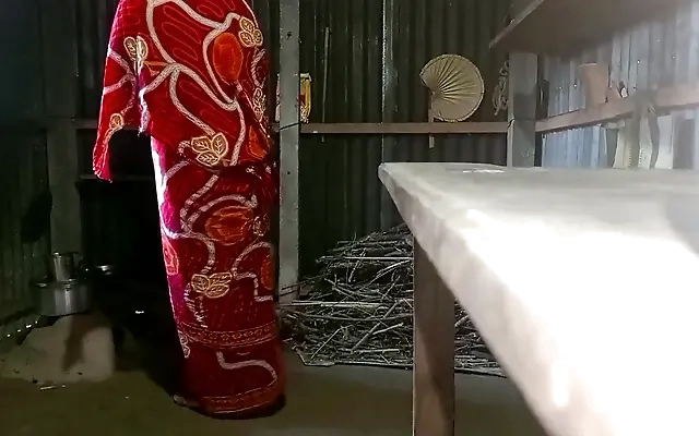Desi sexy wife' uncut full lehga Choli hard sex video anal sexy wife' in a lehenga choli, hard pussy fucking, real desi wife sex video, uncut sex video, had a lot of fun i