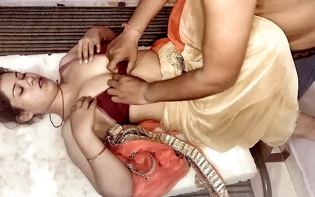 Indian Village Romantic Sex with Desi Girlfriend Full Hindi Video