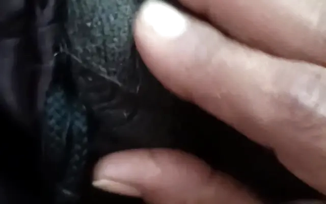 Hot Desi Indian Bhabhi Hairy Pussy Licking